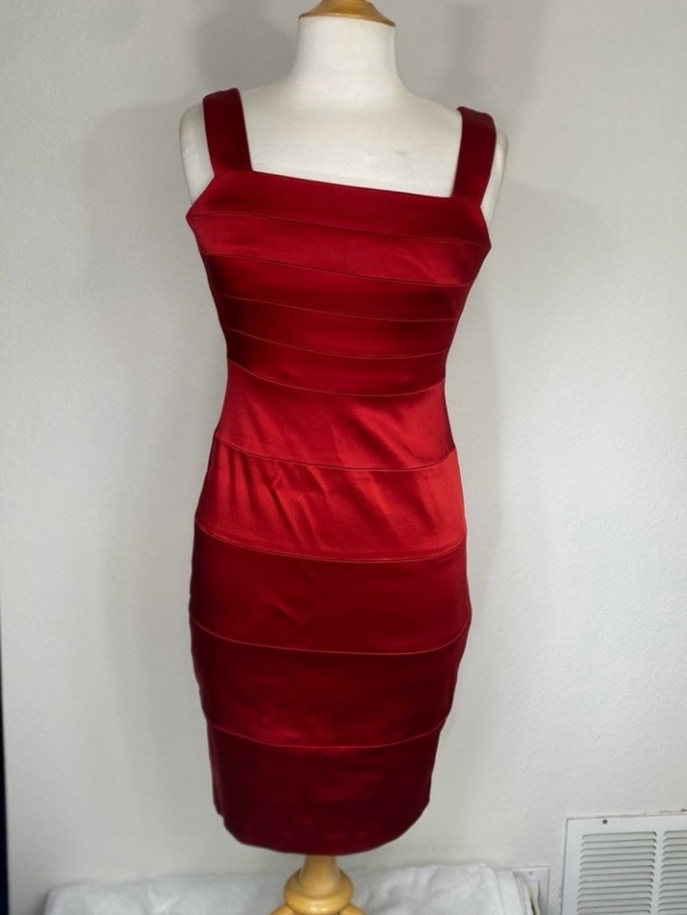 Cache Women's Red Satin Thick Strap Dress Size 2 Classic Party Glam Minimalist